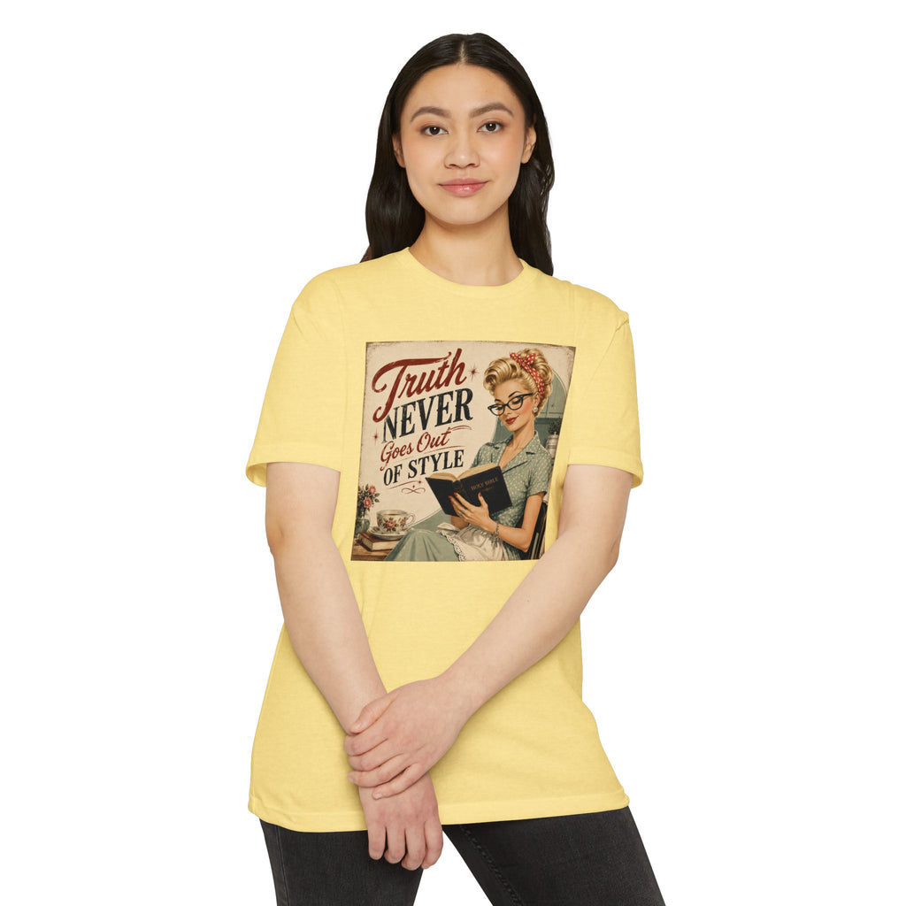 Retro Housewife T-Shirt - "Truth Never Goes Out of Style" Vintage Graphic Tee